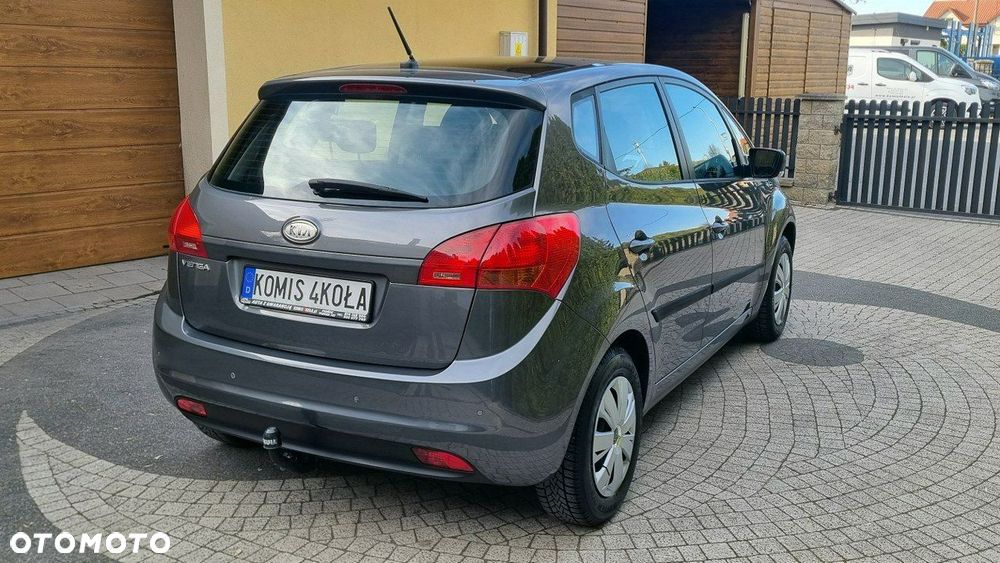 Kia Venga - 6
