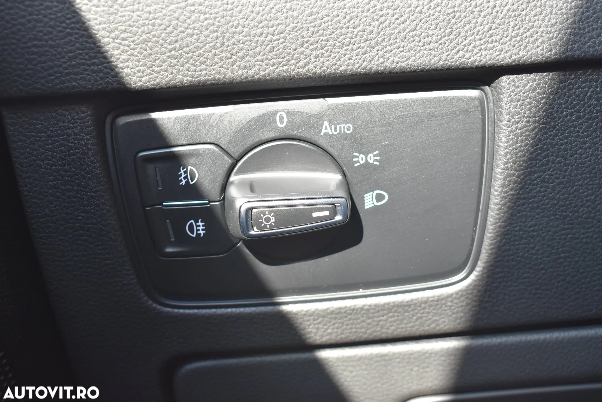 Volkswagen Passat Variant 2.0 TDI DSG (BlueMotion Technology) Comfortline - 14