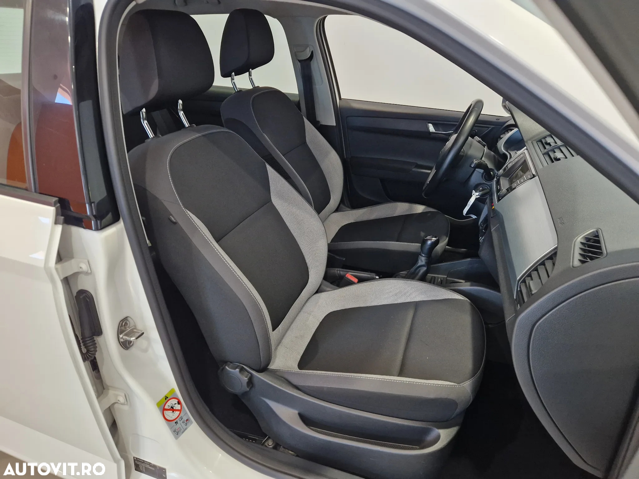 Skoda Fabia 1.0 TSI Ambition - 12