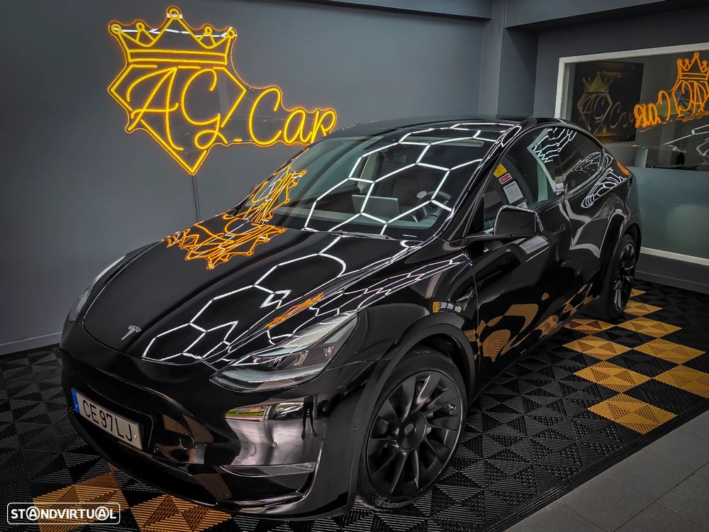 Tesla Model Y Long Range Dual Motor AWD - 1