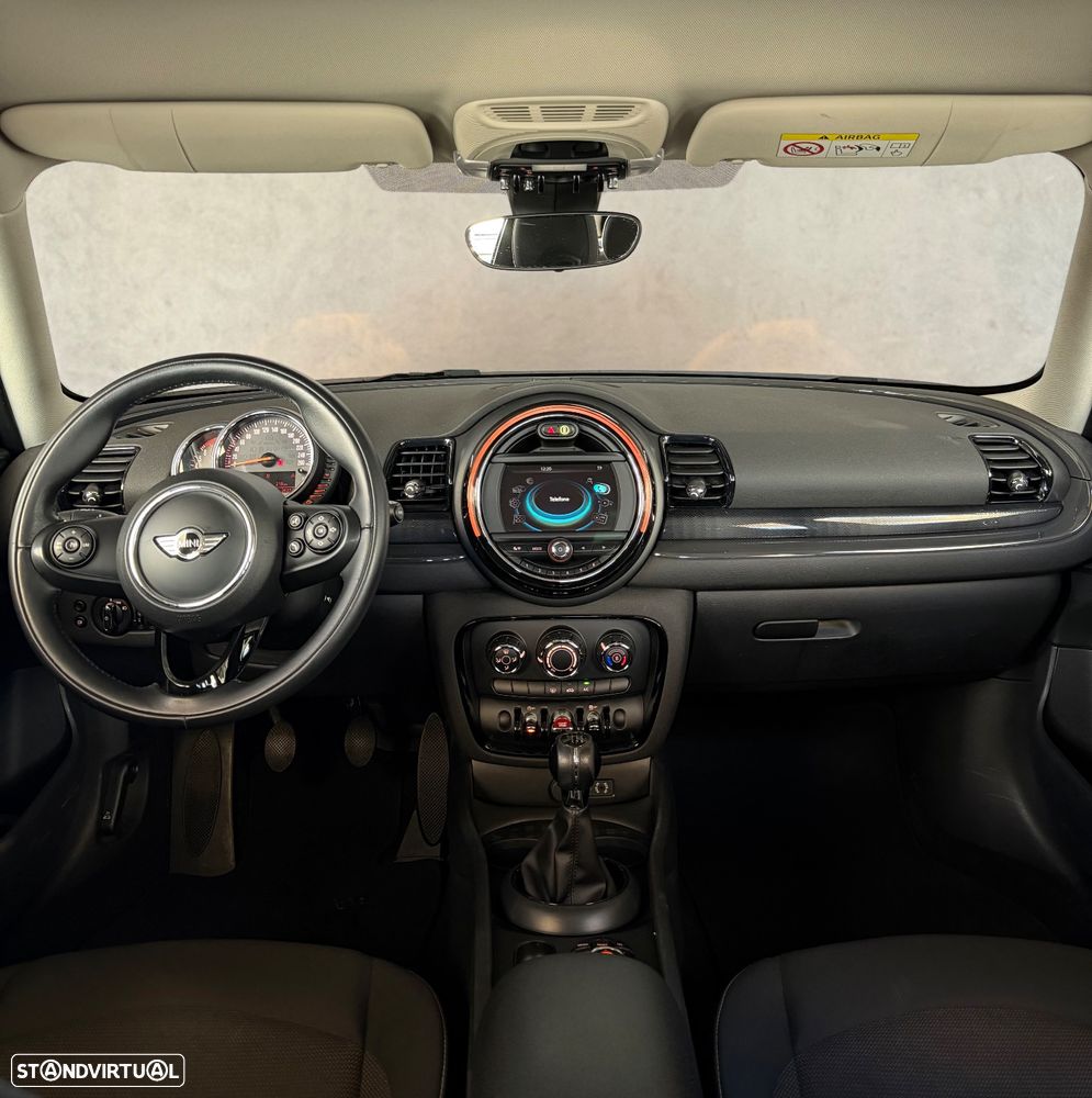 MINI Clubman Cooper Essential - 13