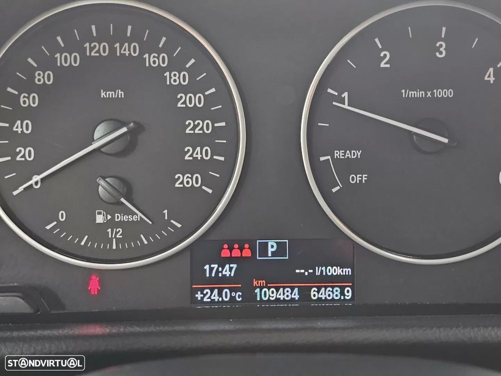 BMW 218 Active Tourer d Line Sport Auto - 18
