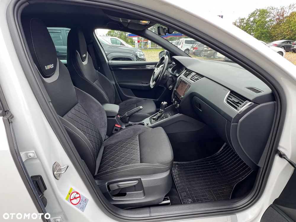 Skoda Octavia 2.0 TDI 4x4 DSG RS - 22