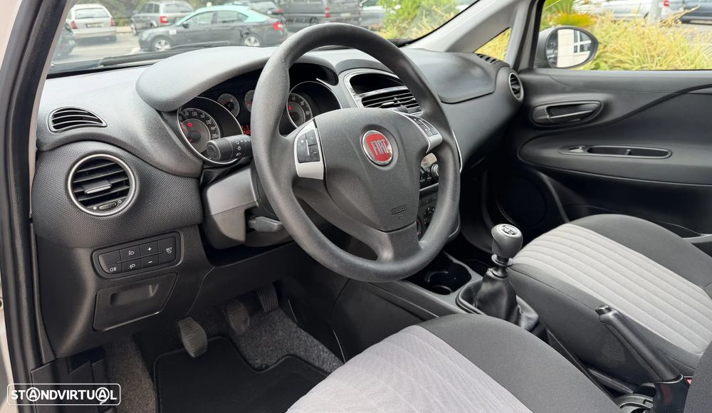 Fiat Punto 1.2 Lounge S&S - 9