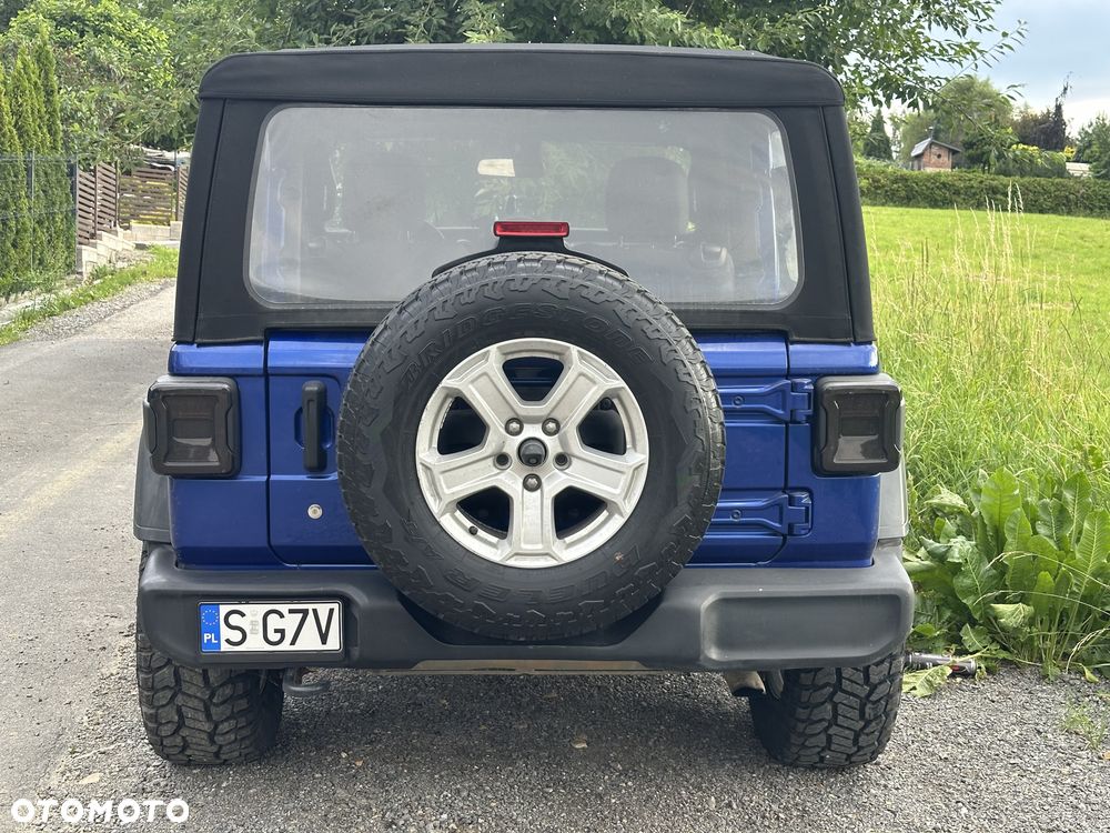 Jeep Wrangler - 6