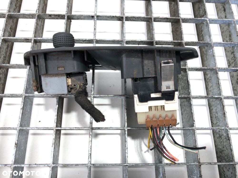 PRZEŁĄCZNIK SZYB LEWY  FIAT DUCATO Autobus (244_) 2002 - 2022 2.8 JTD 94 kW [128 KM] olej - 3