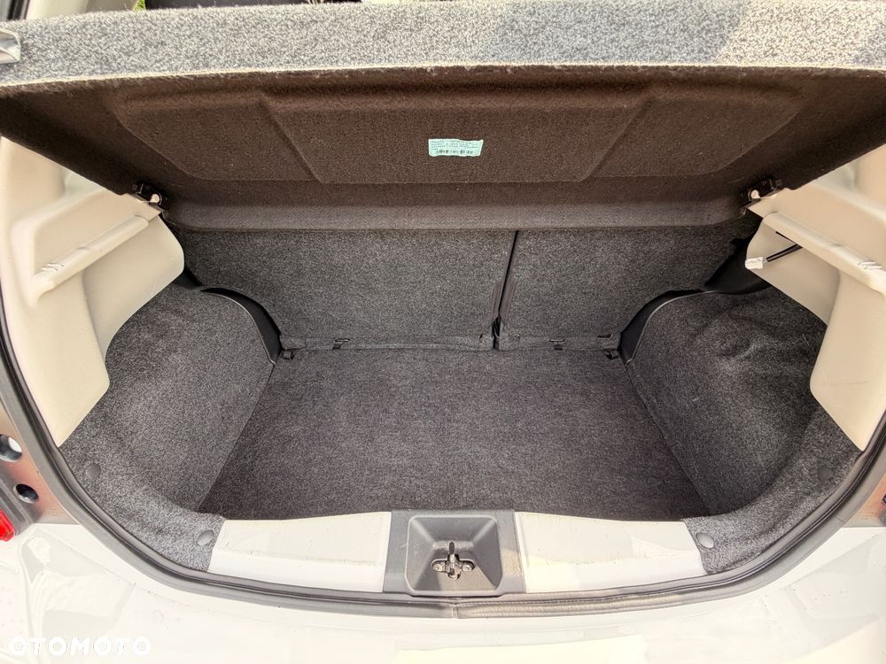 Nissan Micra - 27