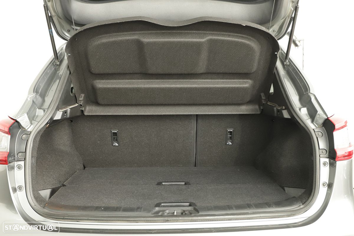 Nissan Qashqai 1.5 dCi N-Connecta - 22