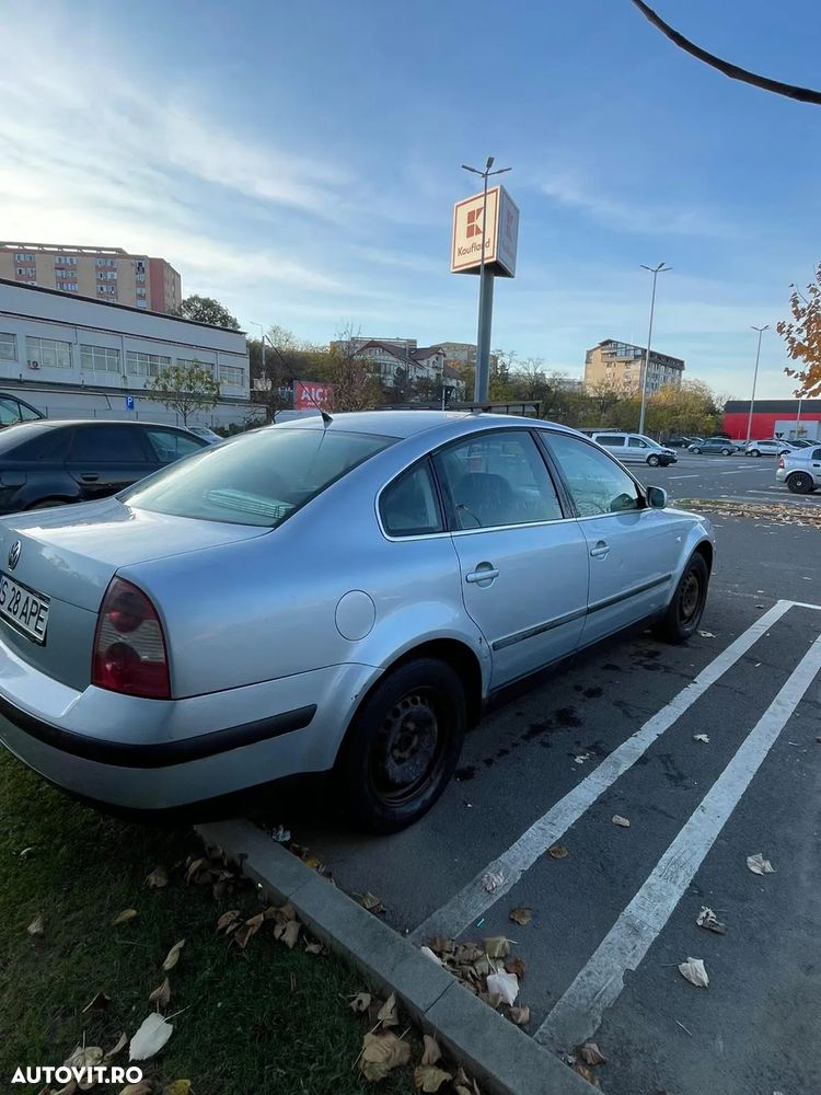 Volkswagen Passat - 3