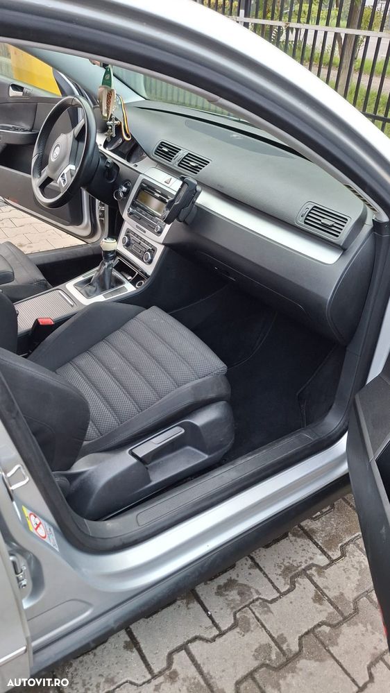 Volkswagen Passat - 7