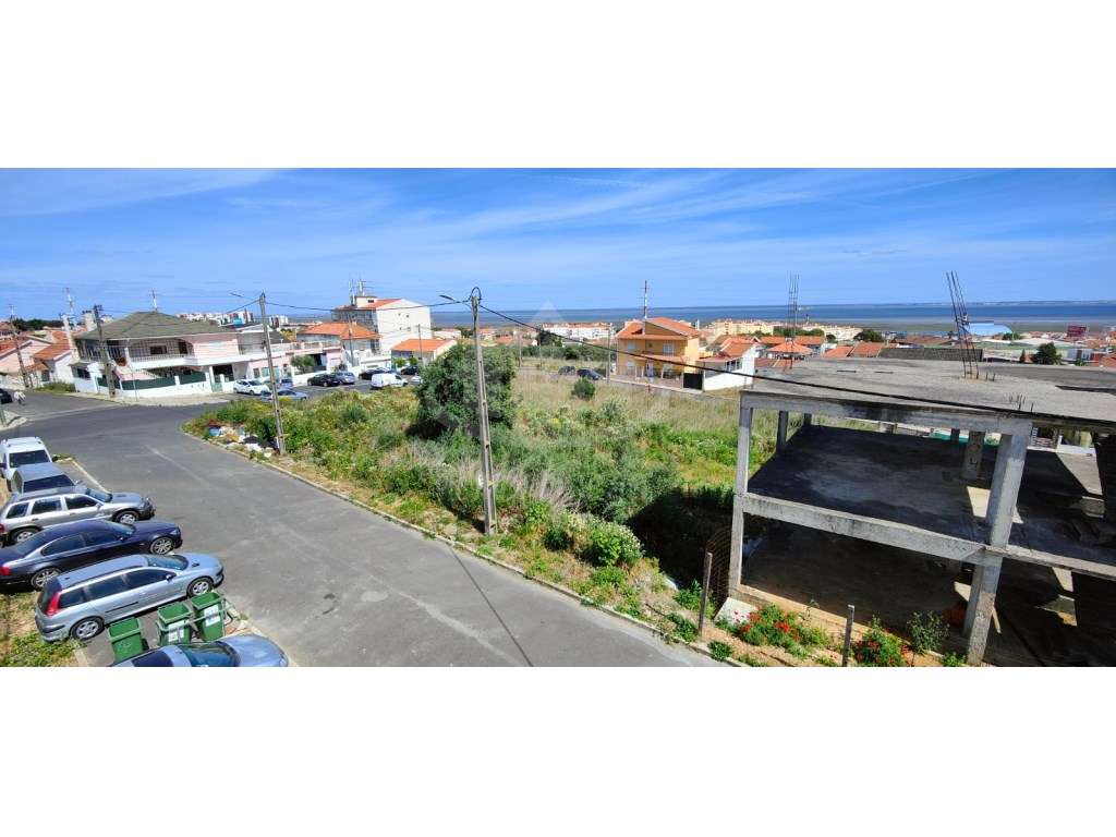 Terreno com 269 m²﻿ na Portela da Azóia, Santa Iria de Azóia, com v... - Grande imagem: 3/18