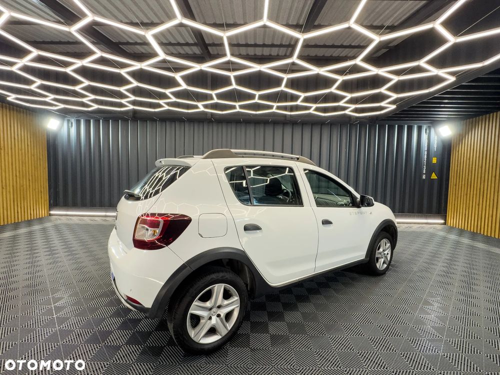 Dacia Sandero Stepway ver-1-0-tce-essential - 6