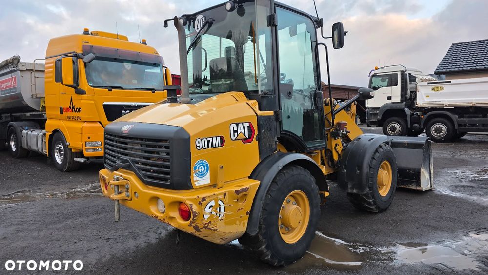 Caterpillar 907M - 2
