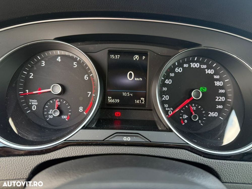 Volkswagen Passat - 16