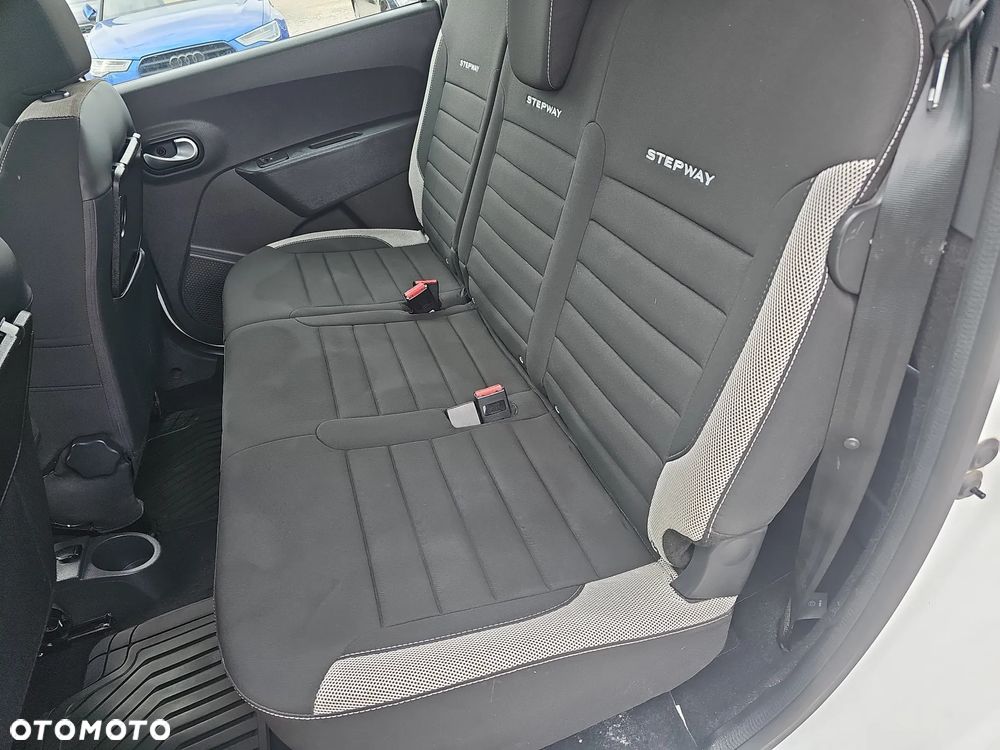 Dacia Lodgy 1.5 Blue dCi Stepway S&S EU6d - 12