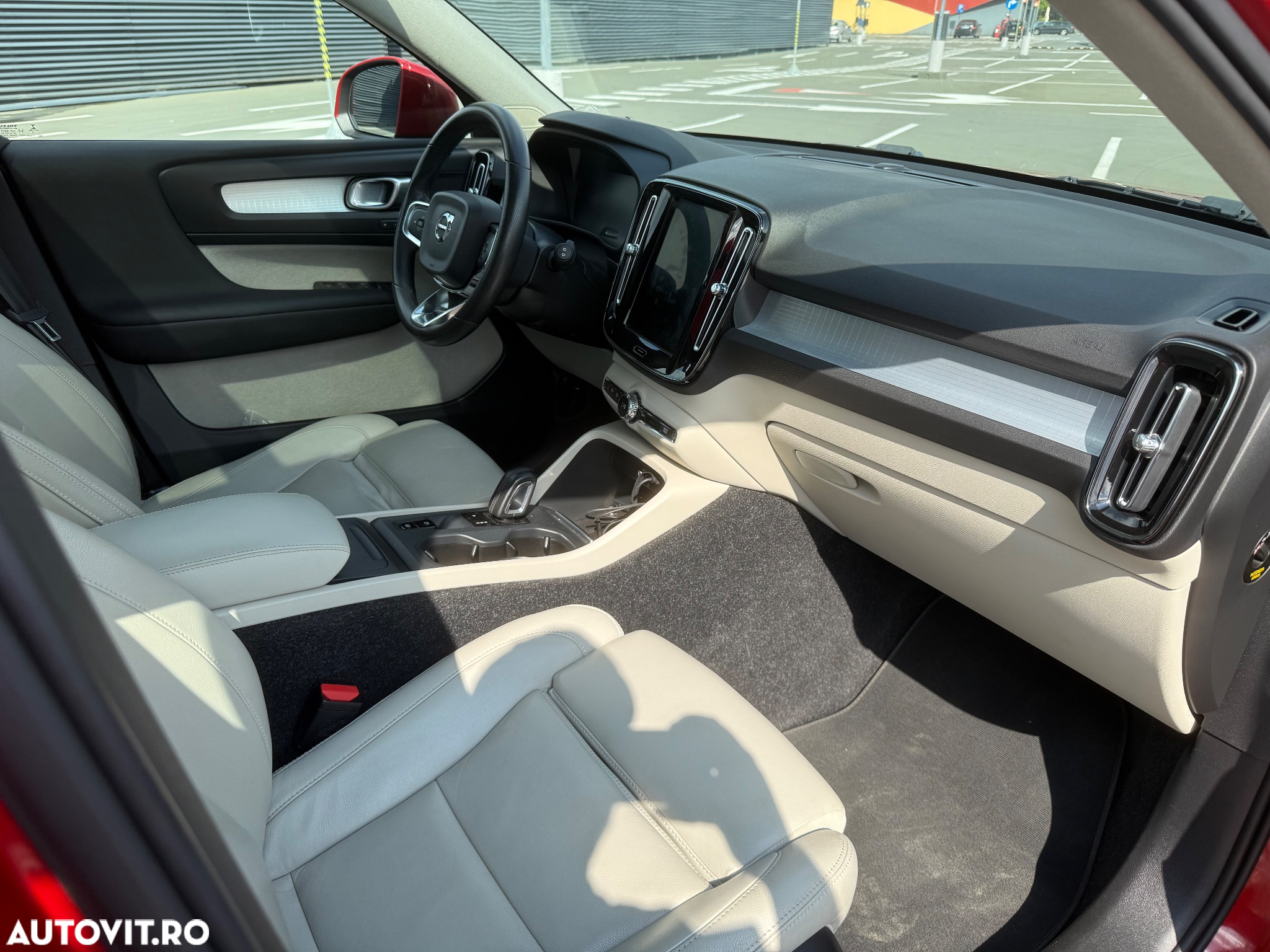 Volvo XC 40 D4 AWD Momentum Pro - 8