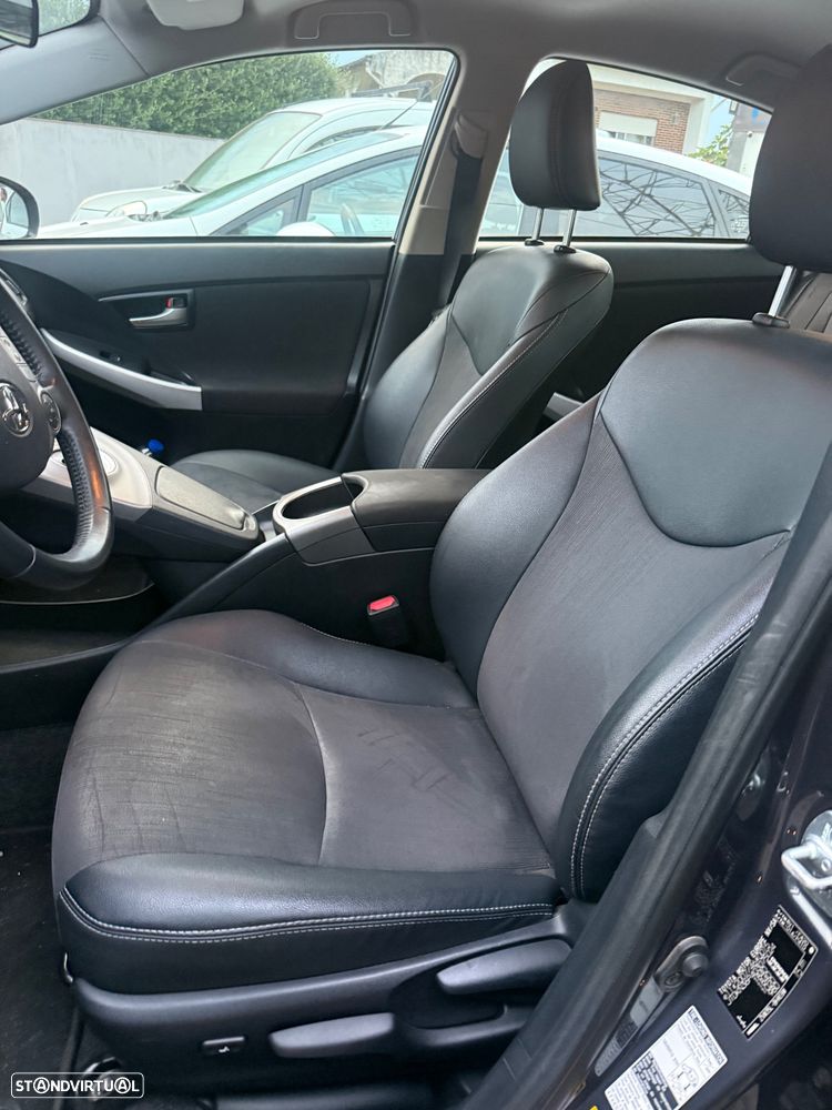 Toyota Prius 1.8 Plug-In - 4