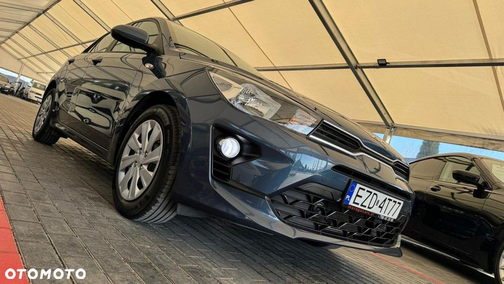 Kia Rio - 7