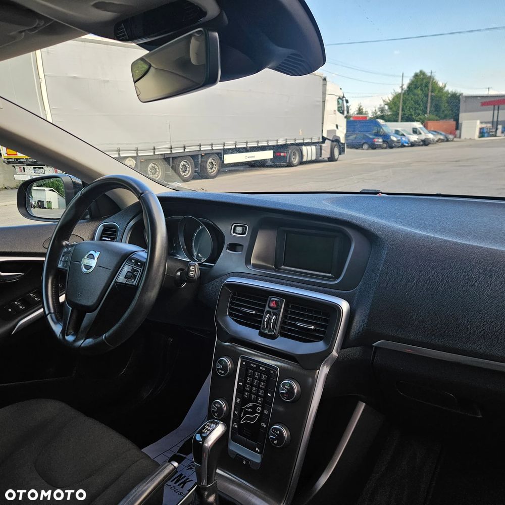 Volvo V40 T2 - 17