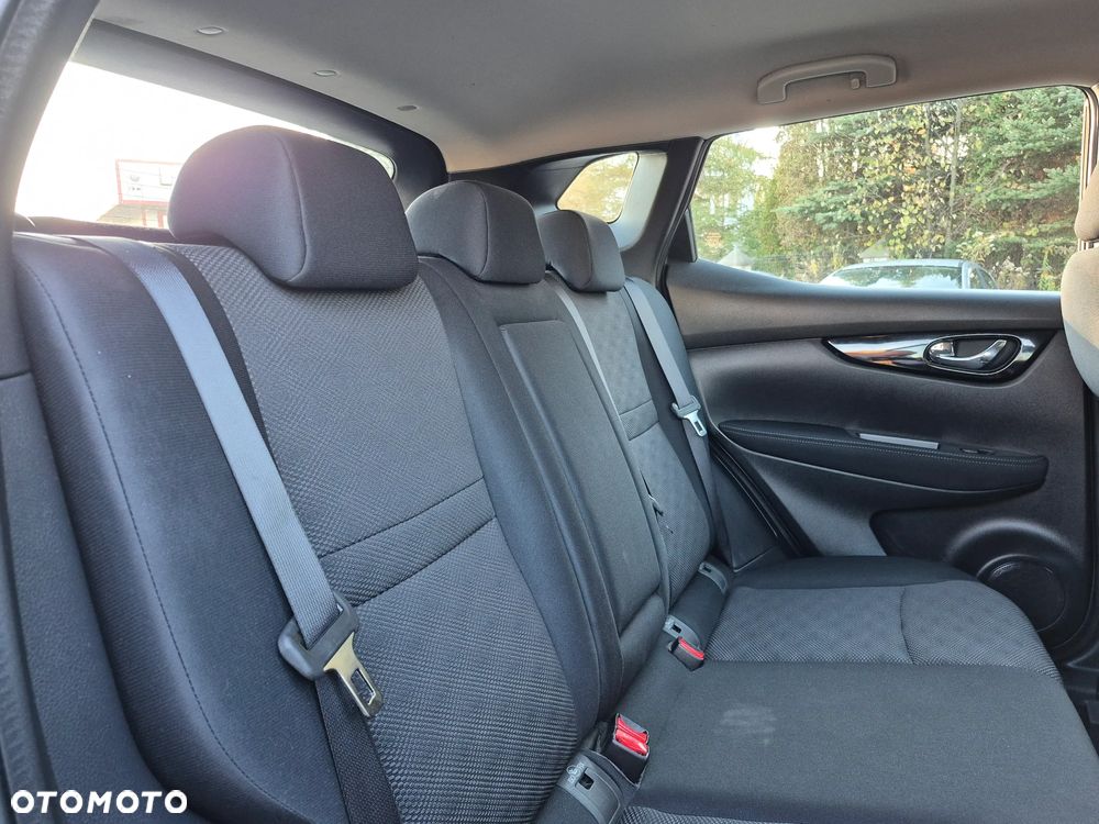 Nissan Qashqai 1.2 DIG-T Xtronic ACENTA - 28