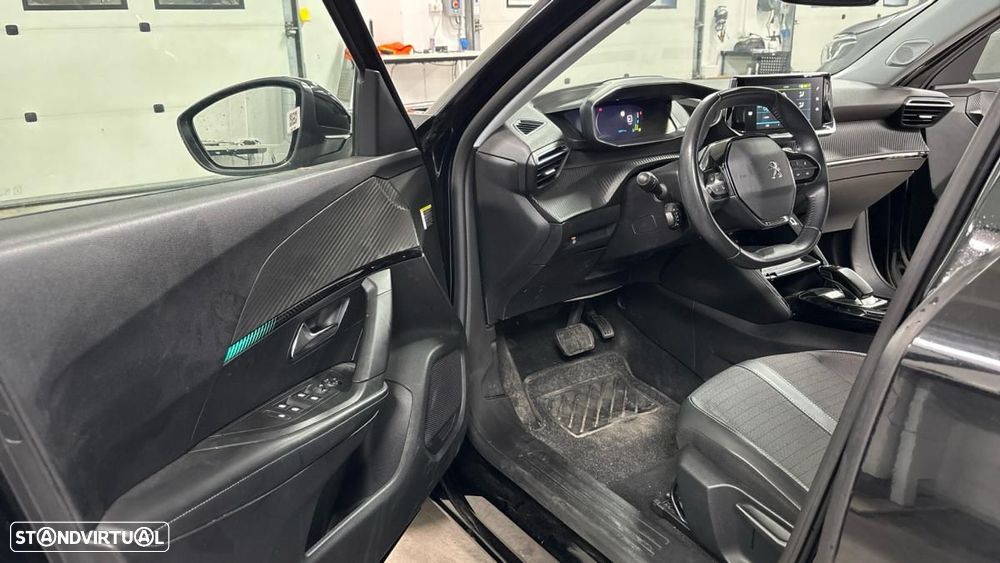 Peugeot e-2008 50 kWh Allure Pack - 5