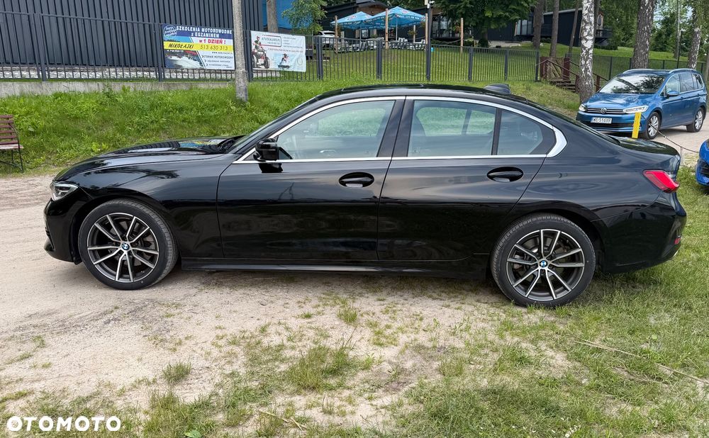 BMW Seria 3 330i xDrive M Sport - 6