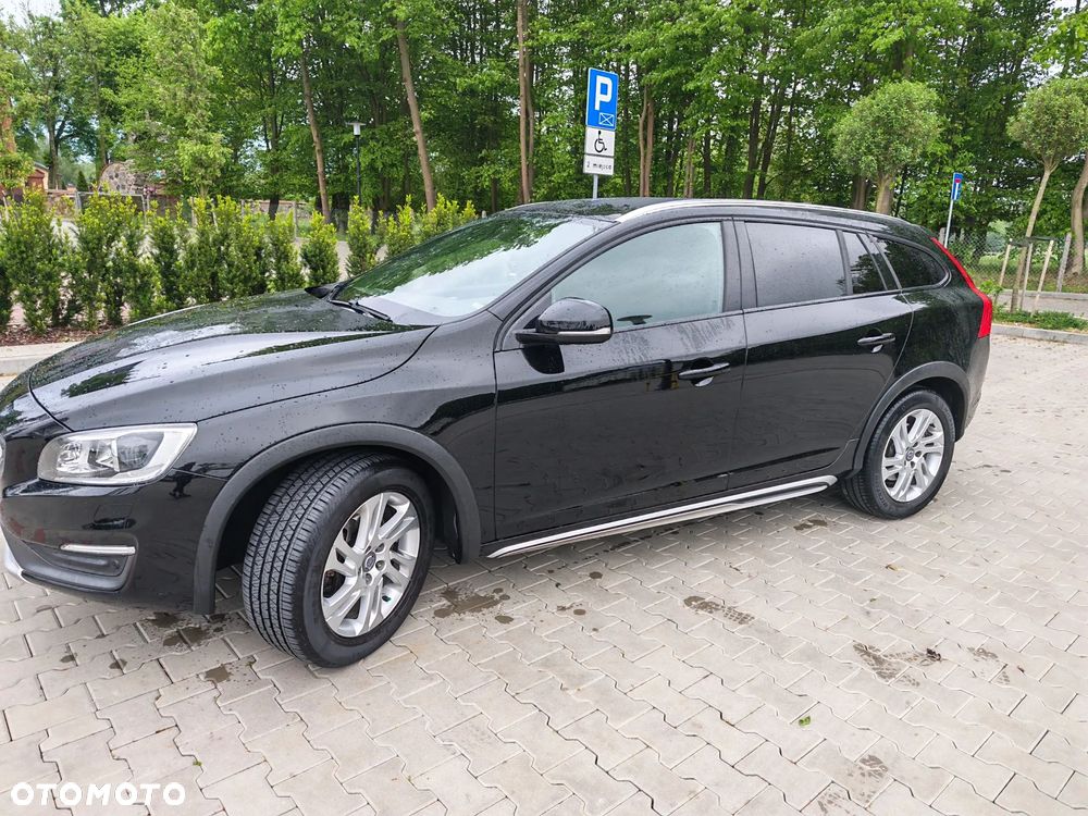 Volvo V60 Cross Country D3 Geartronic Momentum - 9