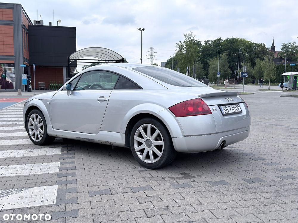 Audi TT Coupé 1.8T Quattro - 5