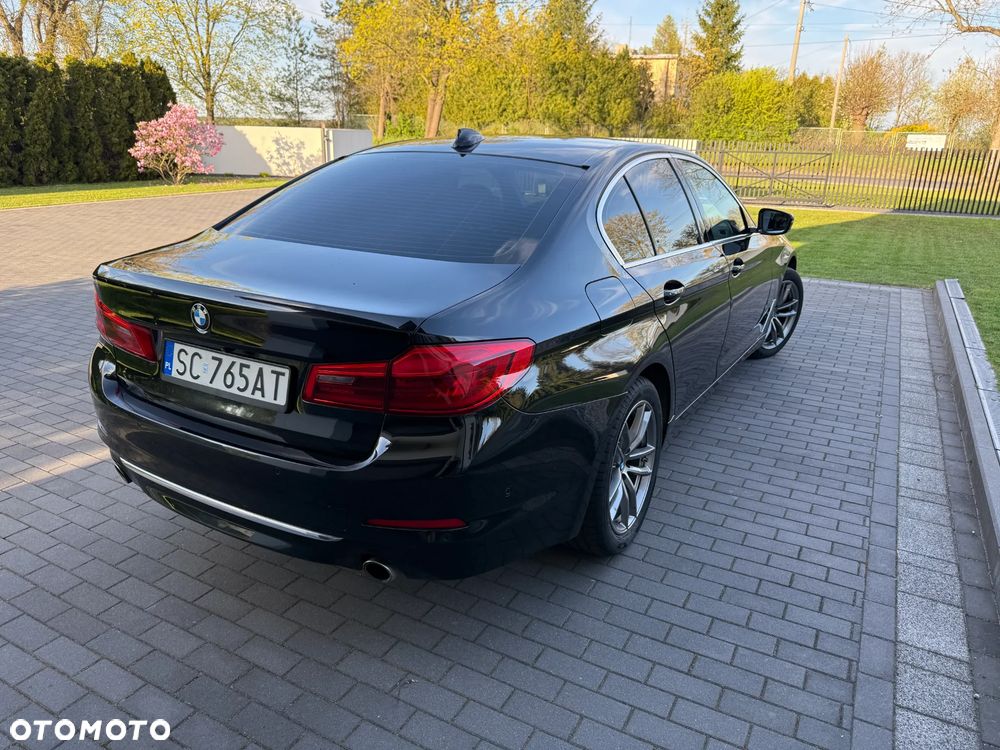 BMW Seria 5 530d xDrive Sport-Aut Luxury Line - 6