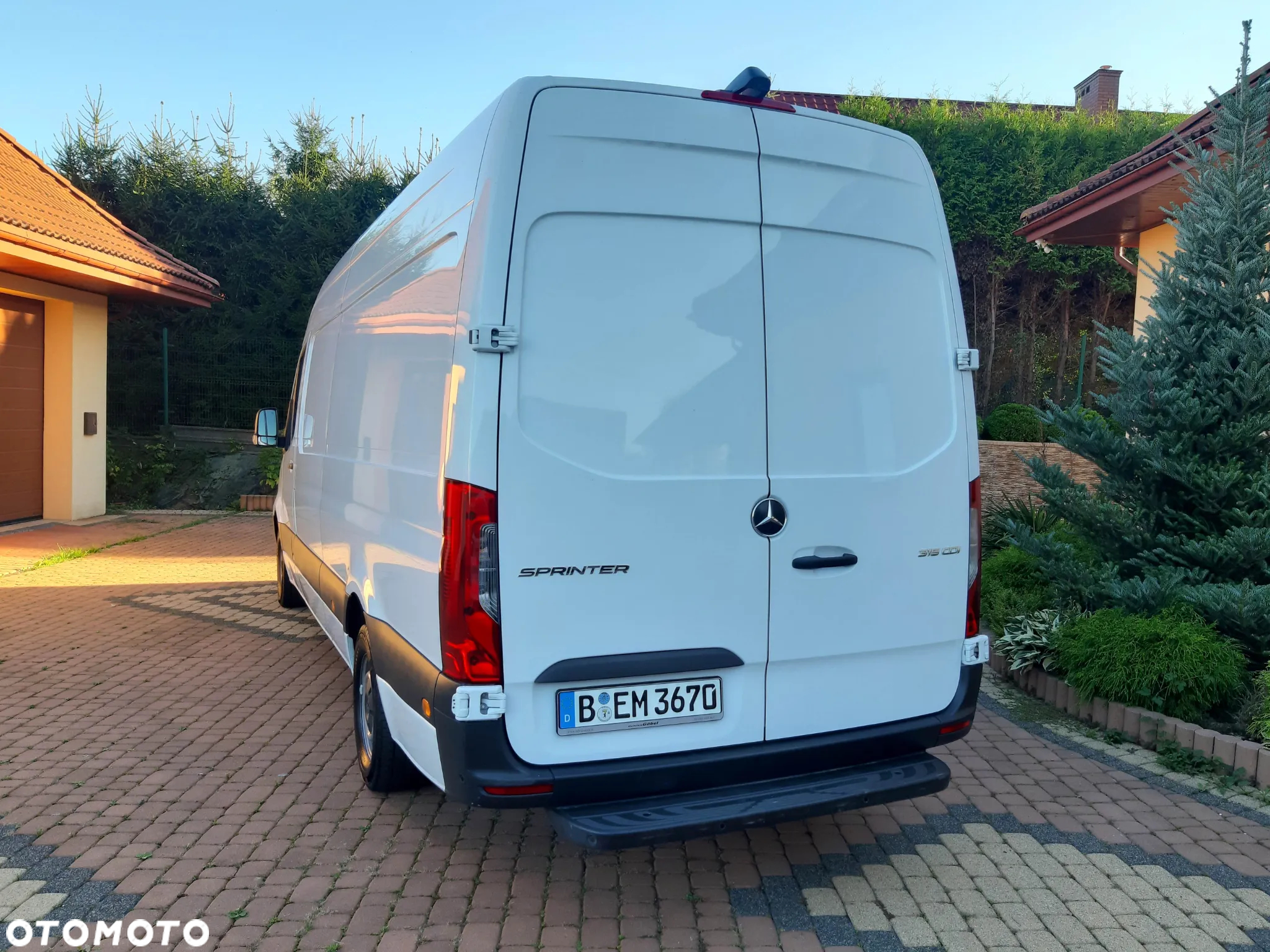 Mercedes-Benz Sprinter - 7