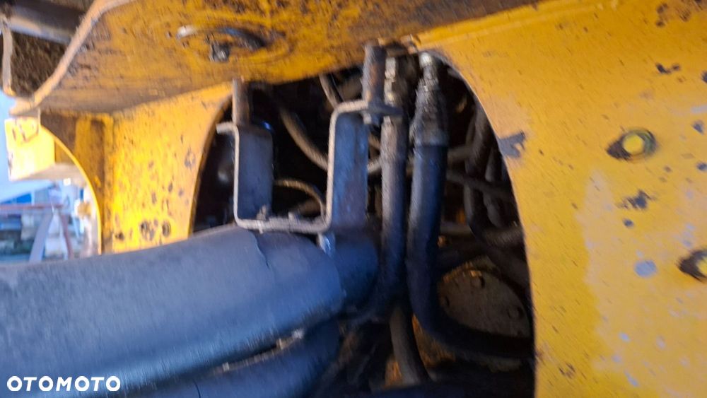 Volvo L 120 E 4X4 - 30