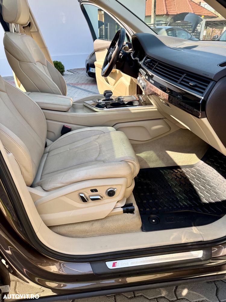 Audi Q7 - 15
