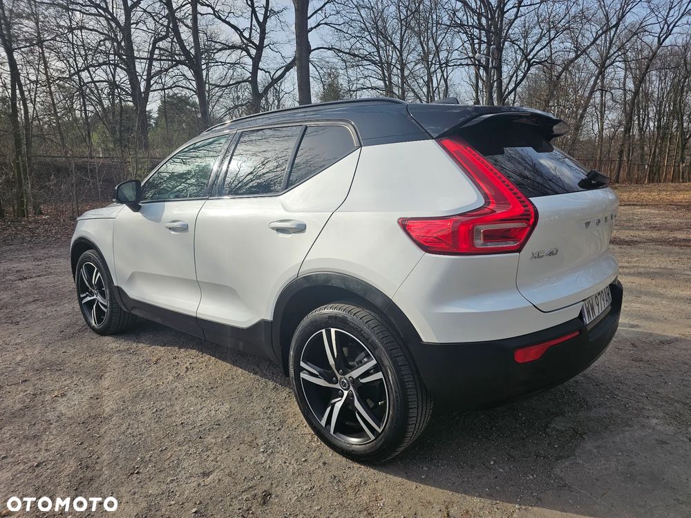 Volvo XC 40 T5 AWD Geartronic R-Design - 3