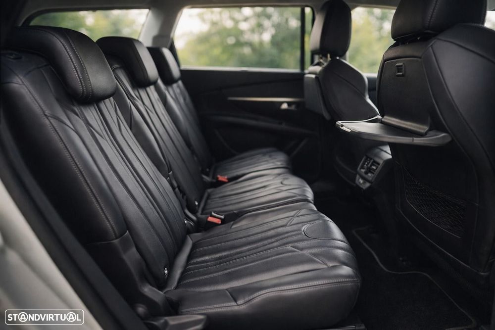 Peugeot 5008 1.5 BlueHDi Allure Pack EAT8 - 28