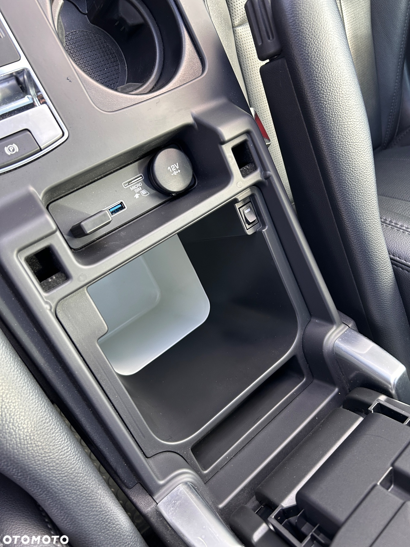 Land Rover Discovery V 3.0 Si6 SE - 40