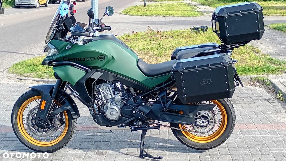 CFMoto 800MT Touring - 9
