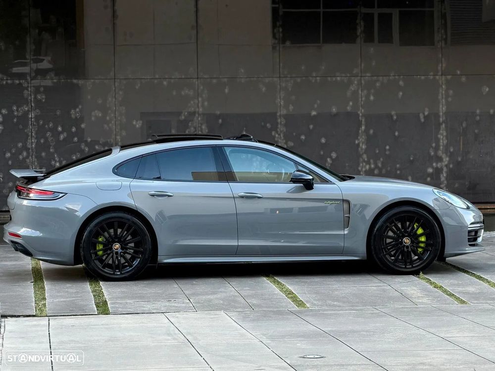 Porsche Panamera 4 E-Hybrid Platinum Edition com PDLS - 48