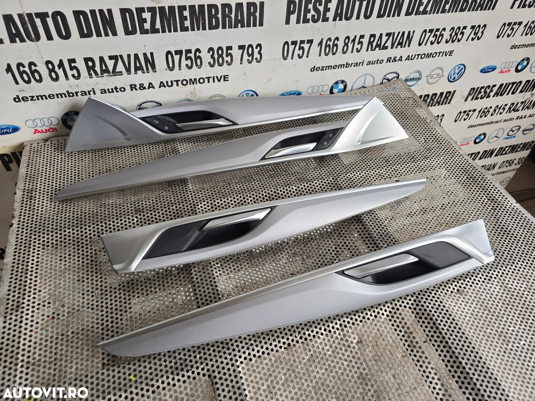 Ornament Trim Usa Fata Spate Bmw G30 G31 Cu Lumini Ambientale - 2
