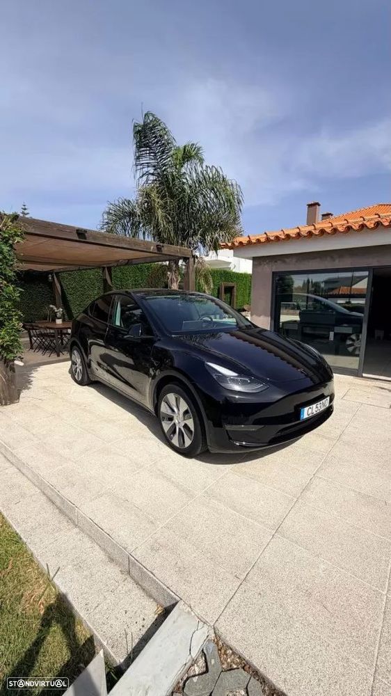 Tesla Model Y Long-Range RWD - 23