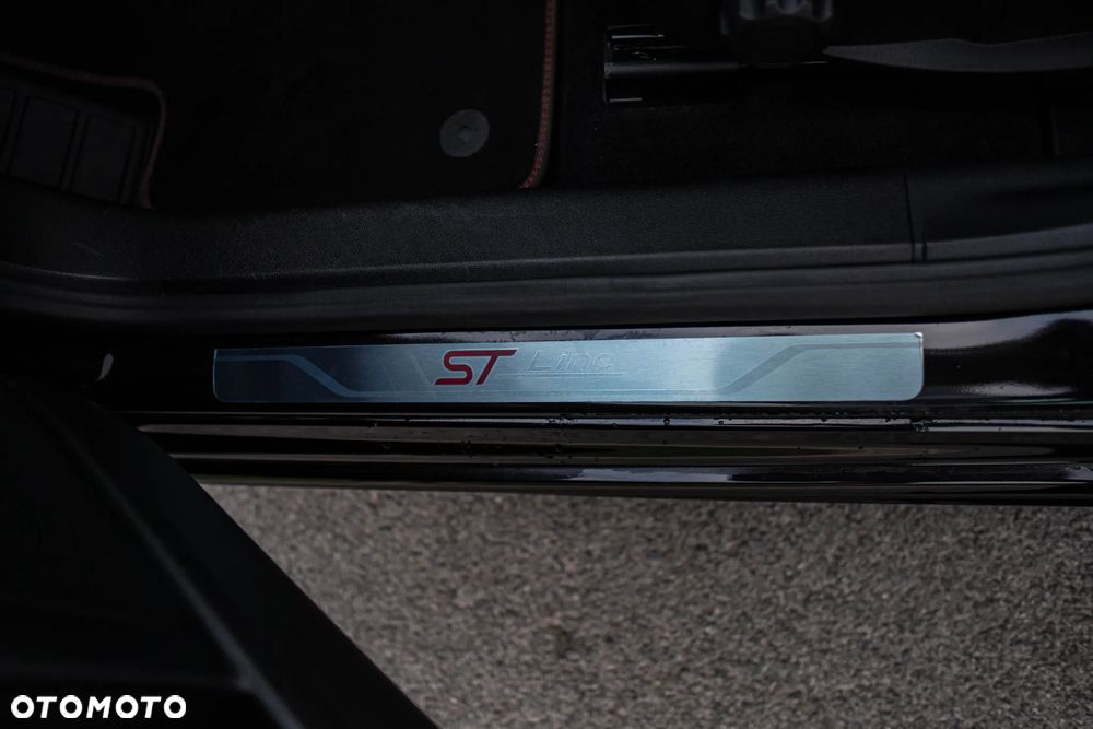 Ford Focus 1.5 EcoBlue STart-Stopp-System ST-LINE X - 7