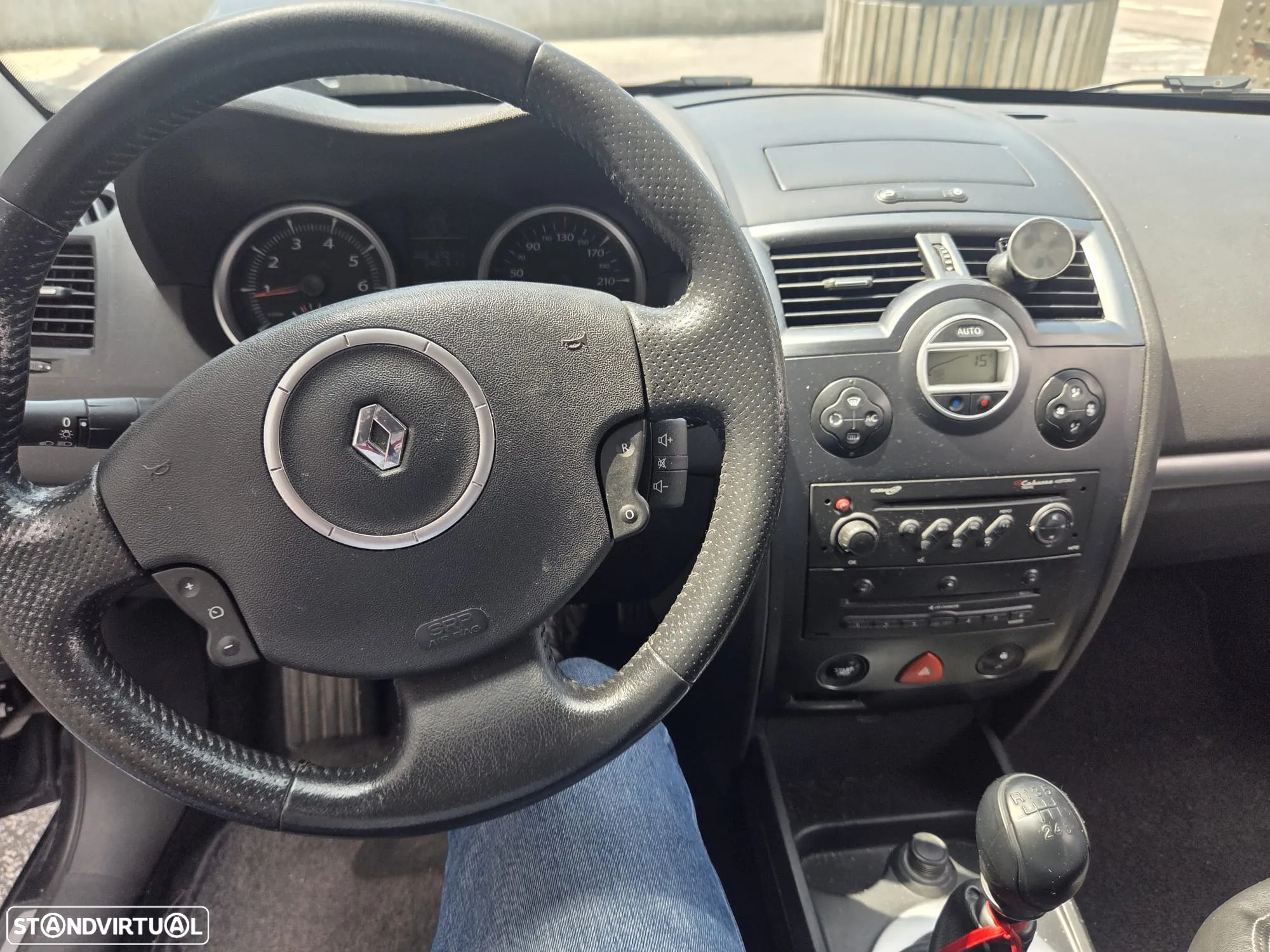 Renault Mégane Break 1.5 dCi Dynamique Luxe - 4