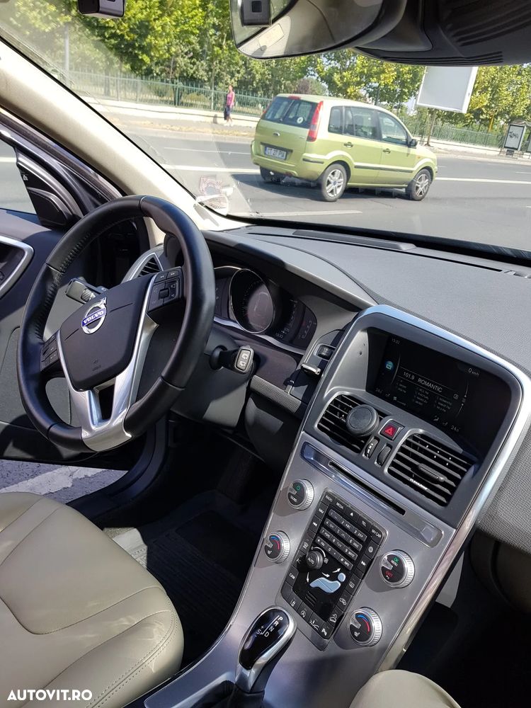 Volvo XC 60 - 4