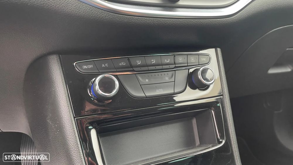 Opel Astra Sports Tourer 1.5 D S&S Elegance - 12