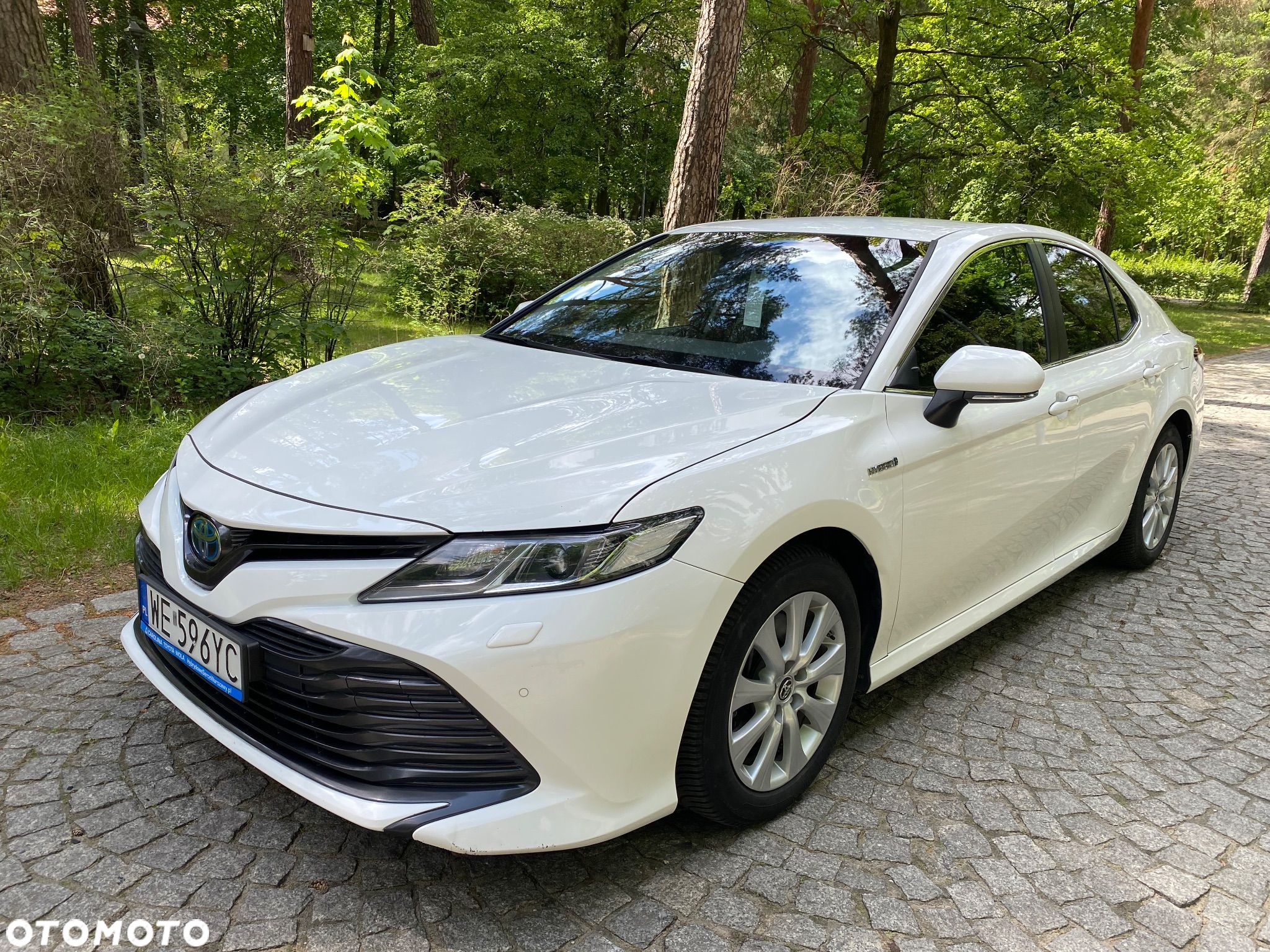 Toyota Camry 2.5 Hybrid Comfort CVT - 1