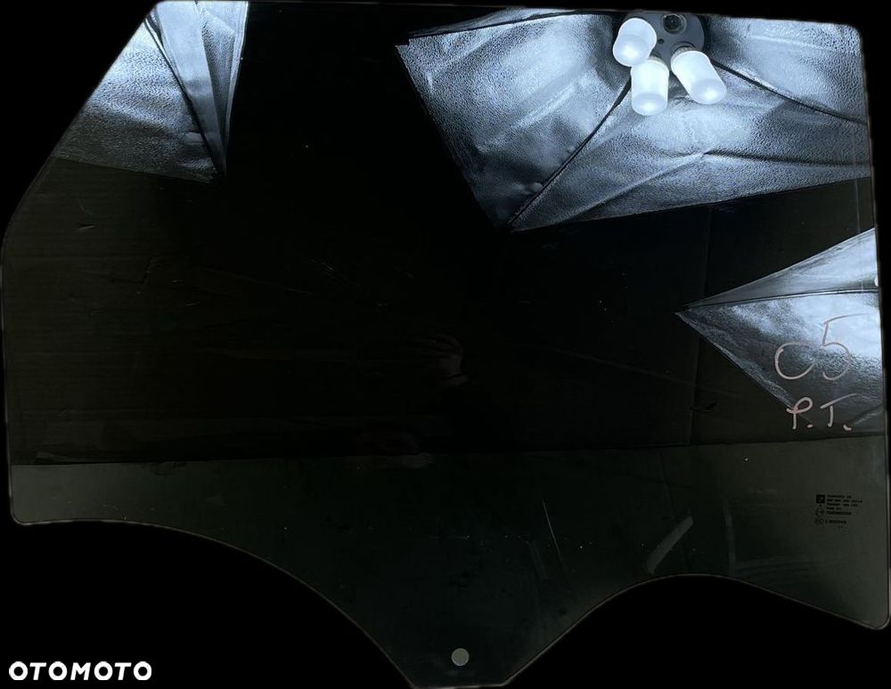 O5 BUICK ENCLAVE II 2017 - SZYBA DRZWI PRAWY TYŁ CIEMNA AS3 43R000266 - 2