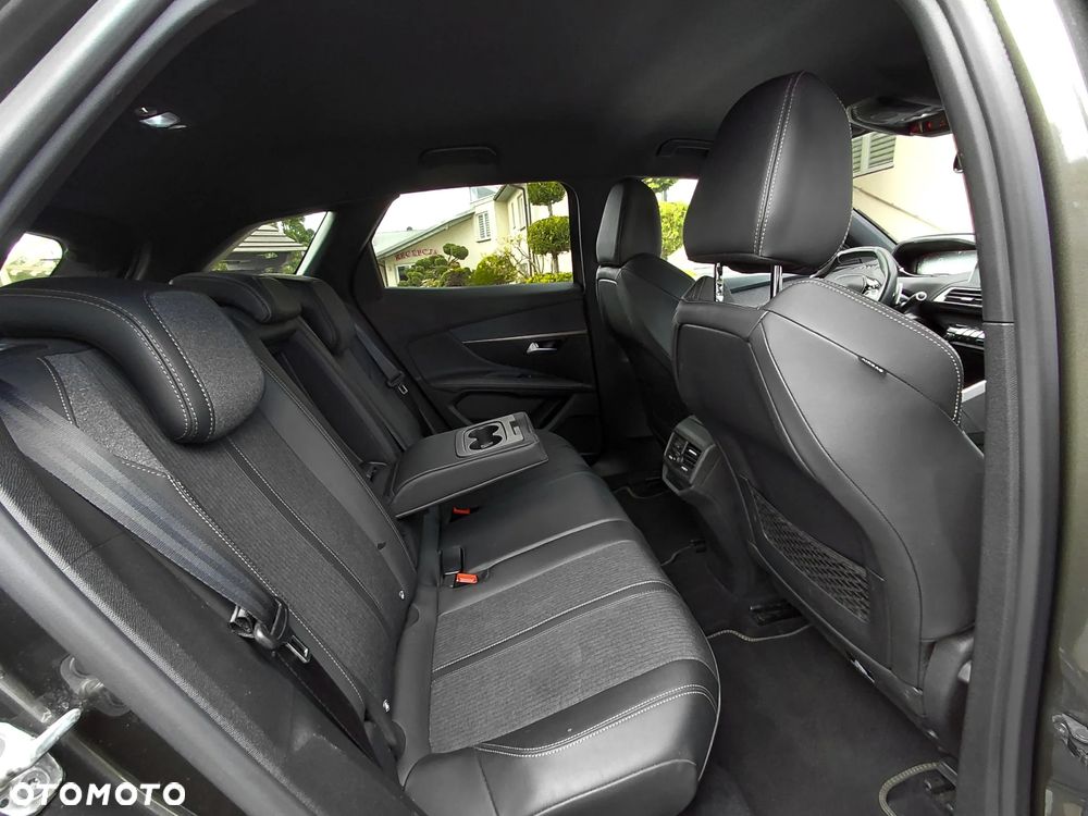 Peugeot 3008 1.5 BlueHDi GT Pack S&S EAT8 - 28