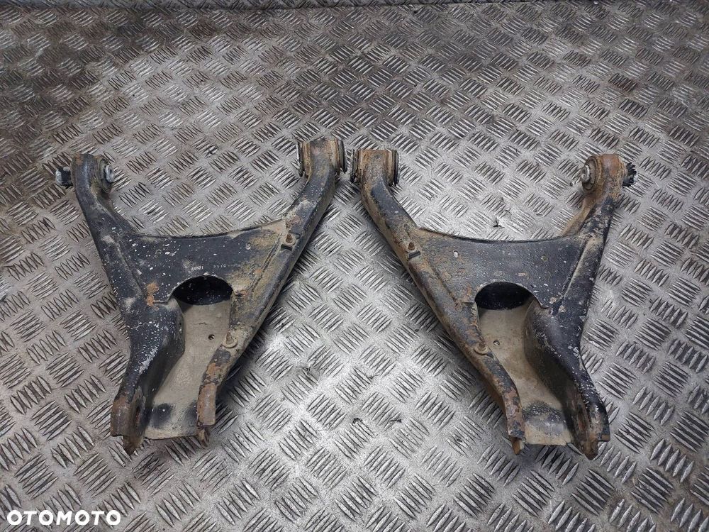 WAHACZ LEWY TYŁ + PRAWY TYŁ VOLKSWAGEN PASSAT B5 4 MOTION - 4