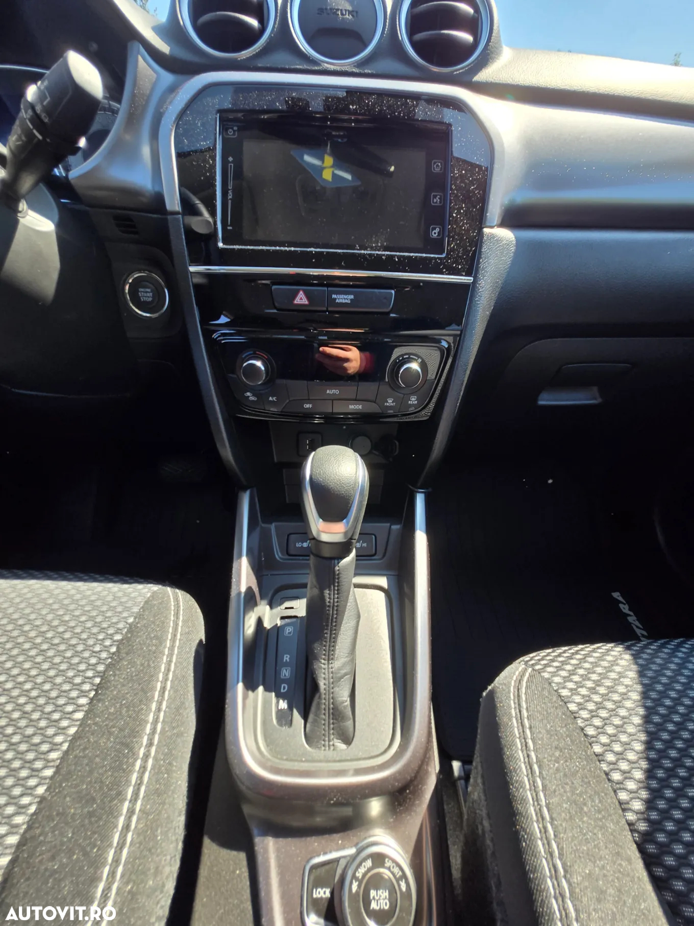 Suzuki Vitara 1.5 AllGrip HEV Passion - 11