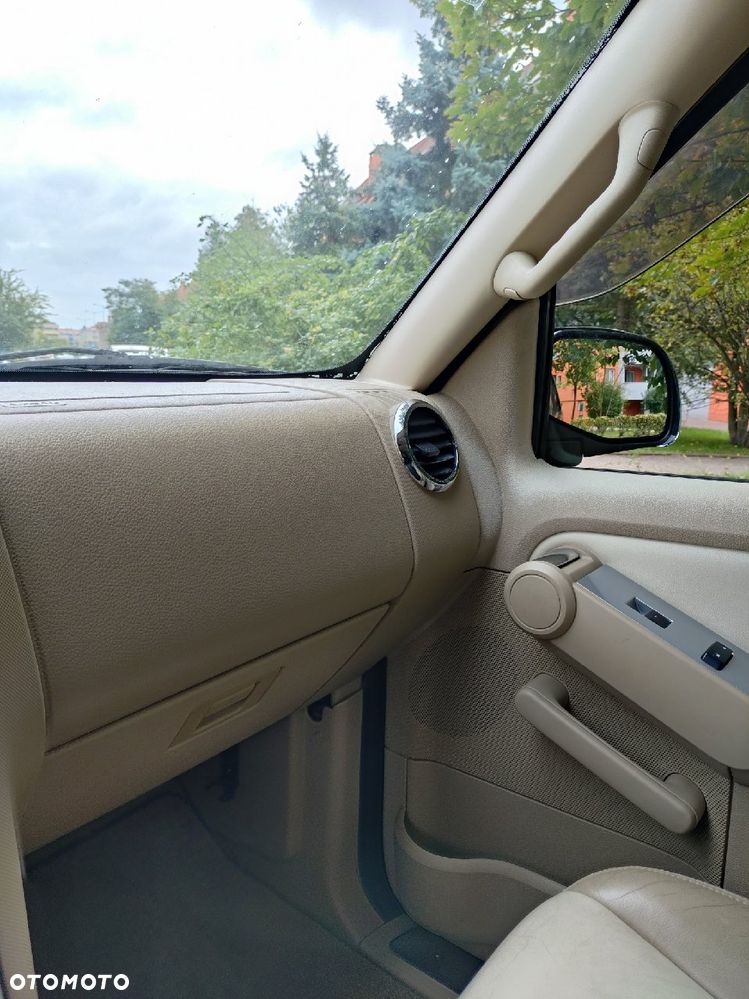 Ford Explorer 4.6 4WD - 27