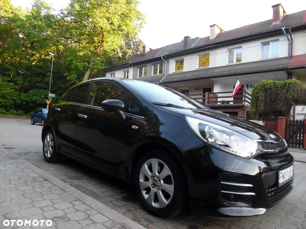 Kia Rio - 16
